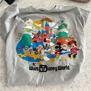 Disney Gray T-Shirt Women’s (m) Play in the Park - Classic Character Print